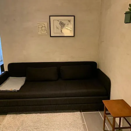 City Private In Town House